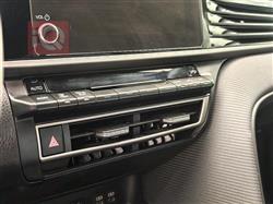 تۆیۆتا کامری